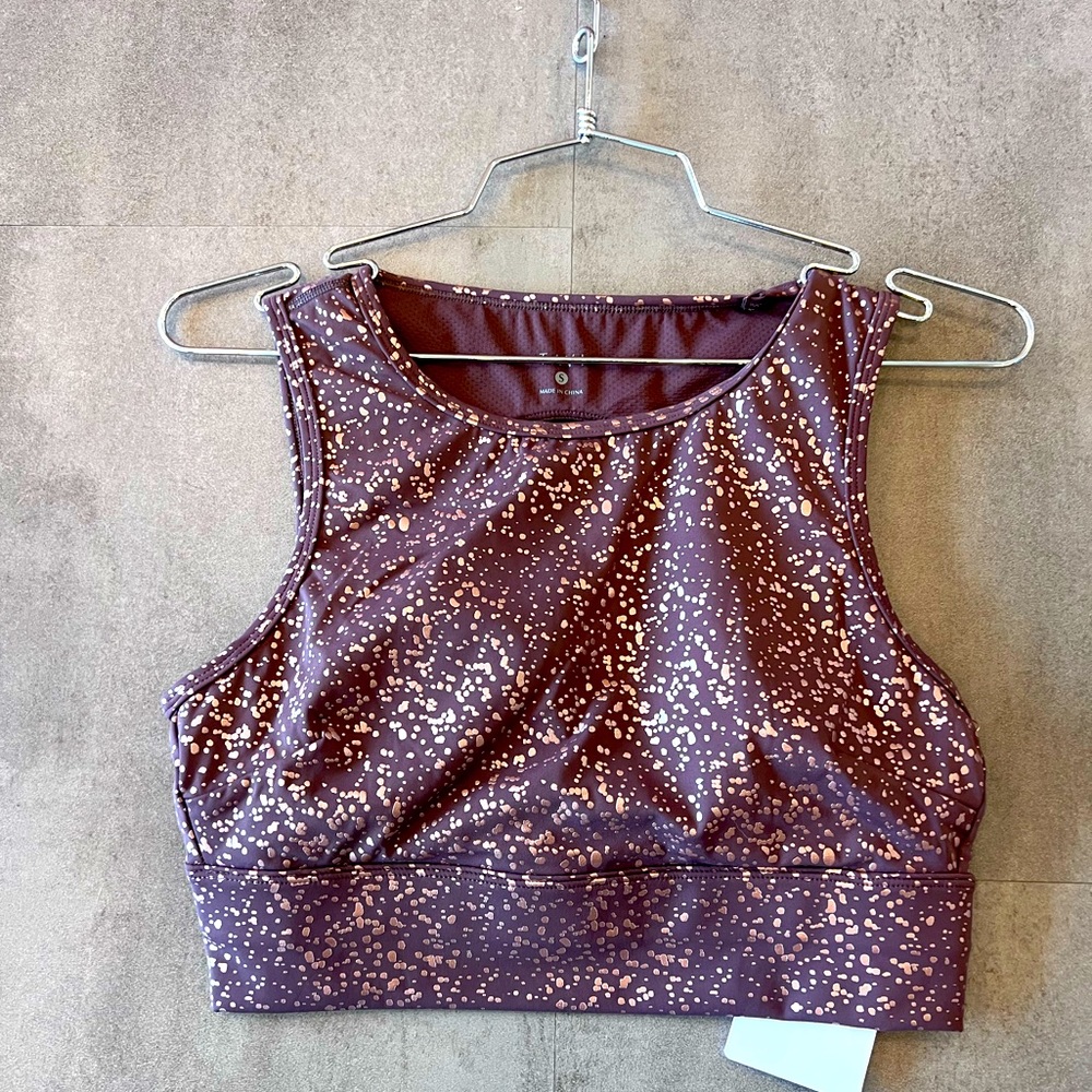 NWT Tavi Quartz Glimmer Crop Top w/ open back and built in bra cups. Sz. Small